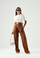 ELISABETTA FRANCHI  Top in maglia burro da donna con applicazioni gioiello sulla spalla. MK02S66E2 193 ELISABETTA FRANCHI 