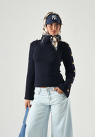 ELISABETTA FRANCHI Maglia con collo asimmetrico blu notte da donna con bottoni gioiello dorati<BR/> MK03S66E2 H88 ELISABETTA FRANCHI 