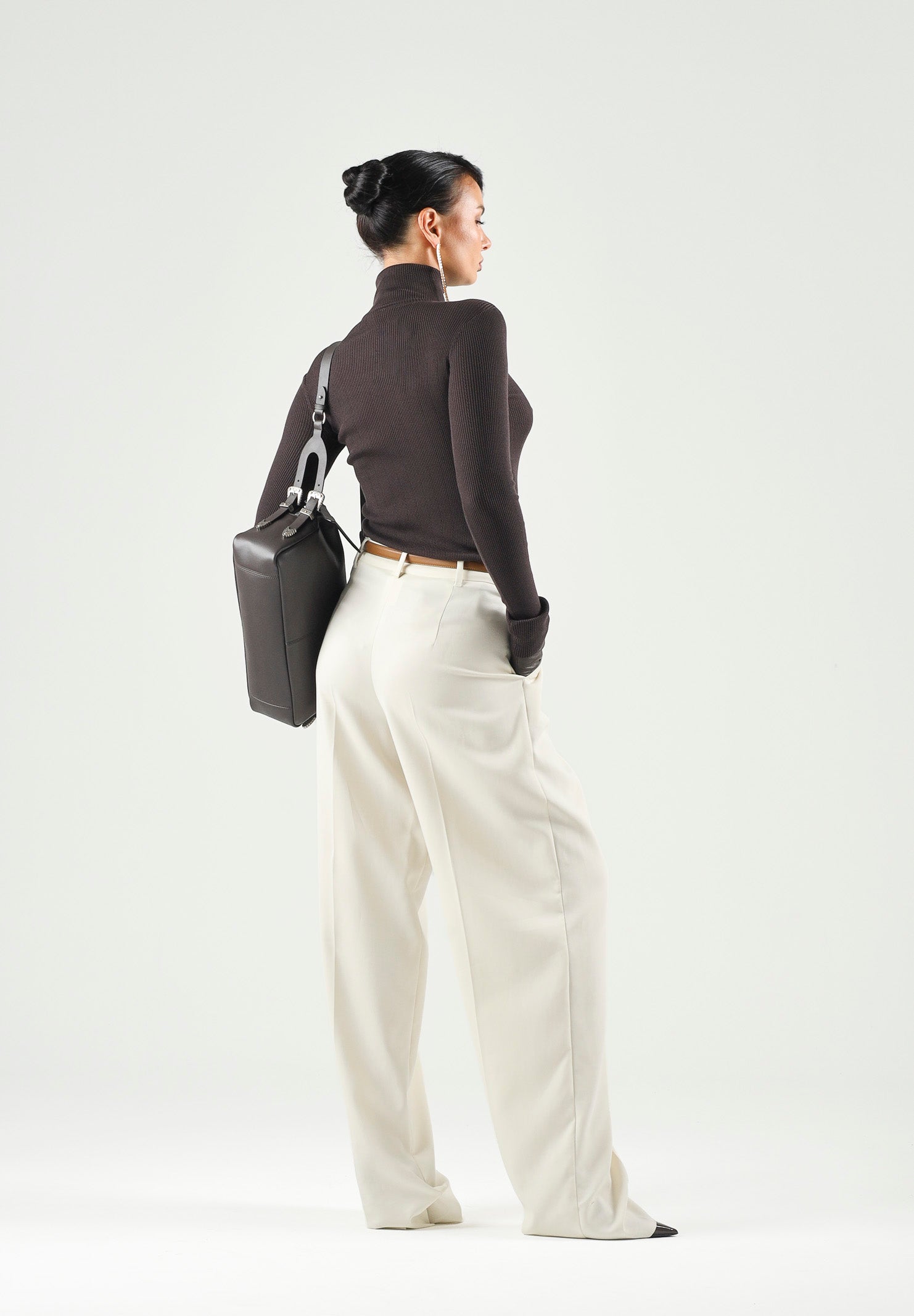 ELISABETTA FRANCHI Dolcevita in maglia dark chocolate marrone CON RICAMI À JOUR<BR/> MK05B66E2 EV9 ELISABETTA FRANCHI 