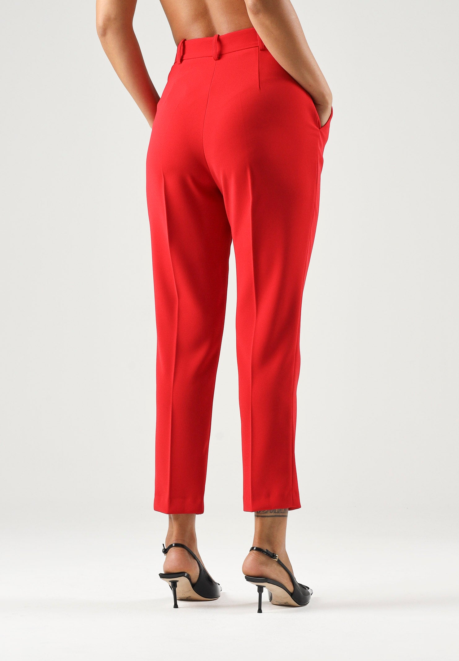 ELISABETTA FRANCHI Pantaloni in crêpe leggero Red Passion - Rosso Donna. PA20966E2 CG5 ELISABETTA FRANCHI 