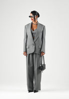 ELISABETTA FRANCHI  Pantaloni eleganti grigi da donna con tasche laterali e taglio dritto sartoriale. PA22367E2 431 ELISABETTA FRANCHI 