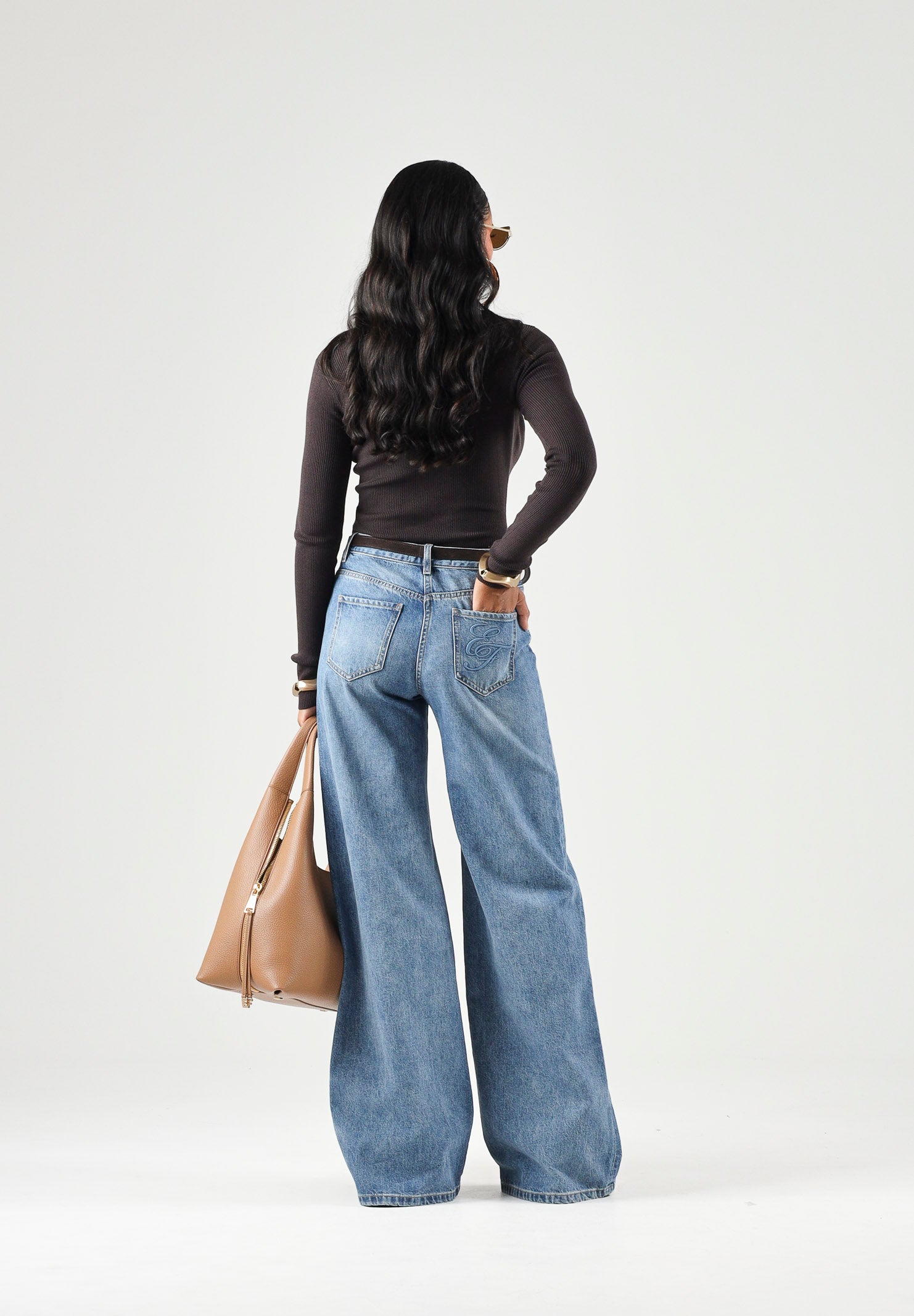 ELISABETTA FRANCHI Jeans a palazzo in denim blu da donna con effetto vintage e gamba ampia. PJ20N66E2 139 ELISABETTA FRANCHI 