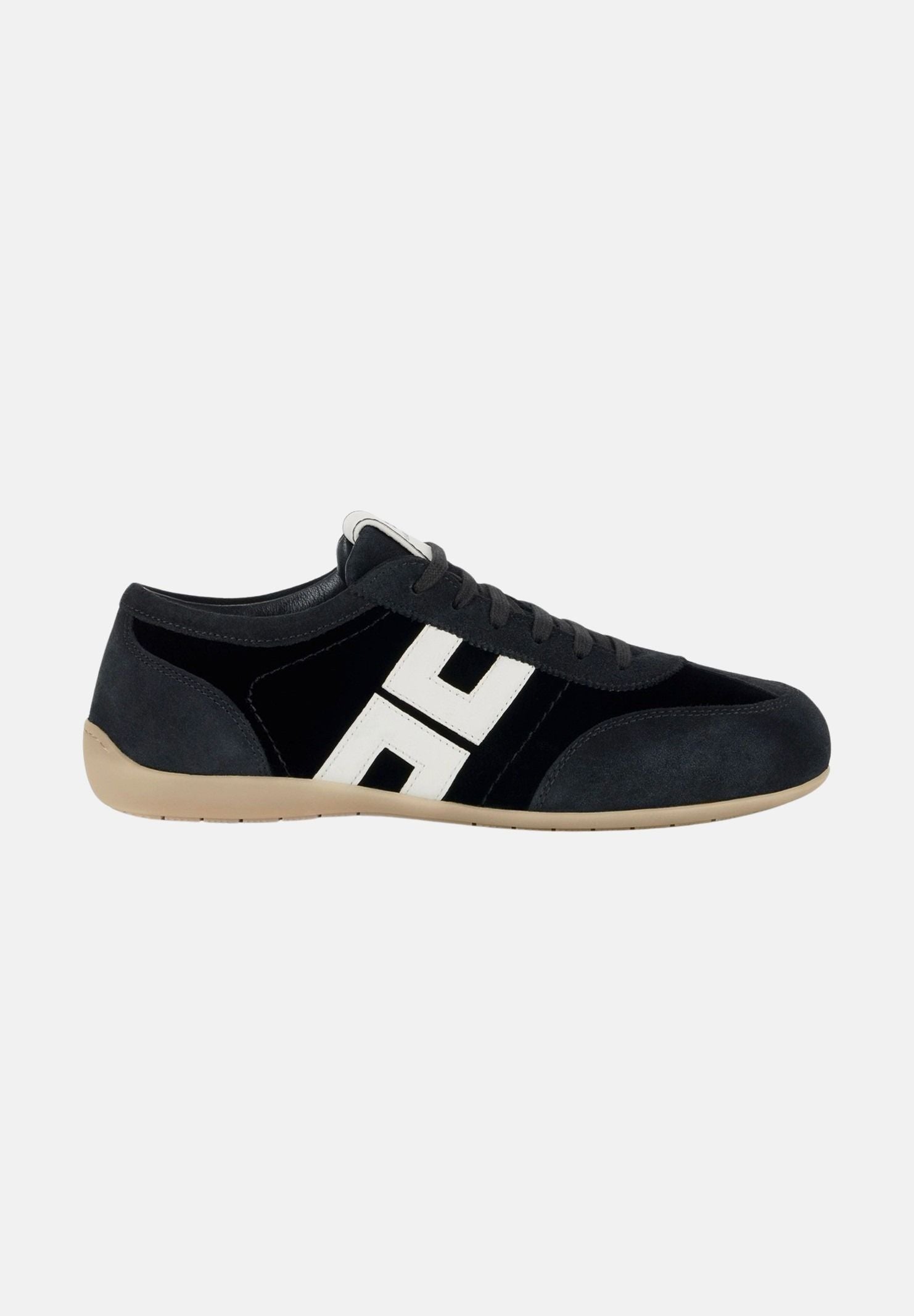 ELISABETTA FRANCHI Sneakers IN NAPPA nere da donna con inserti a contrasto e maxi dettaglio logo SA03G66E2 110 ELISABETTA FRANCHI 