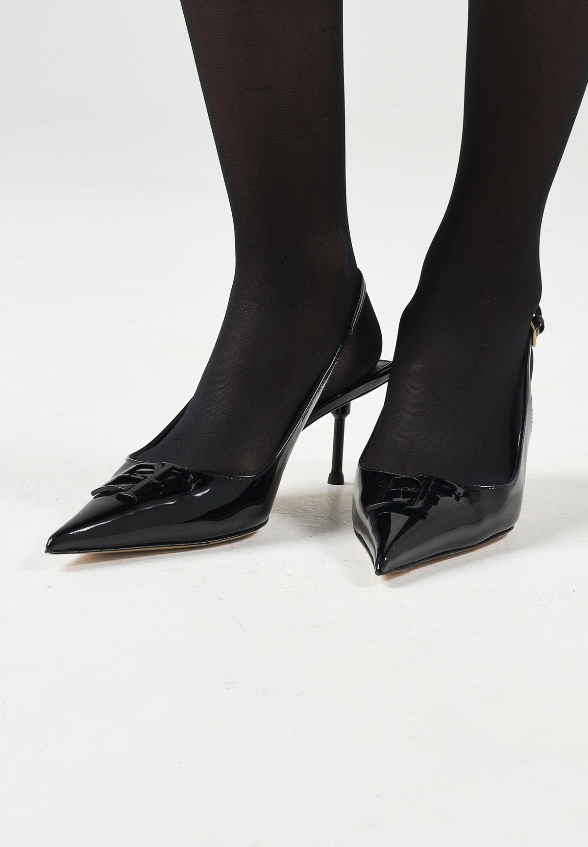 ELISABETTA FRANCHI Décolleté SLINGBACK in pelle nera da donna in tinta unita con dettaglio logo SA35L66E2 110 ELISABETTA FRANCHI 