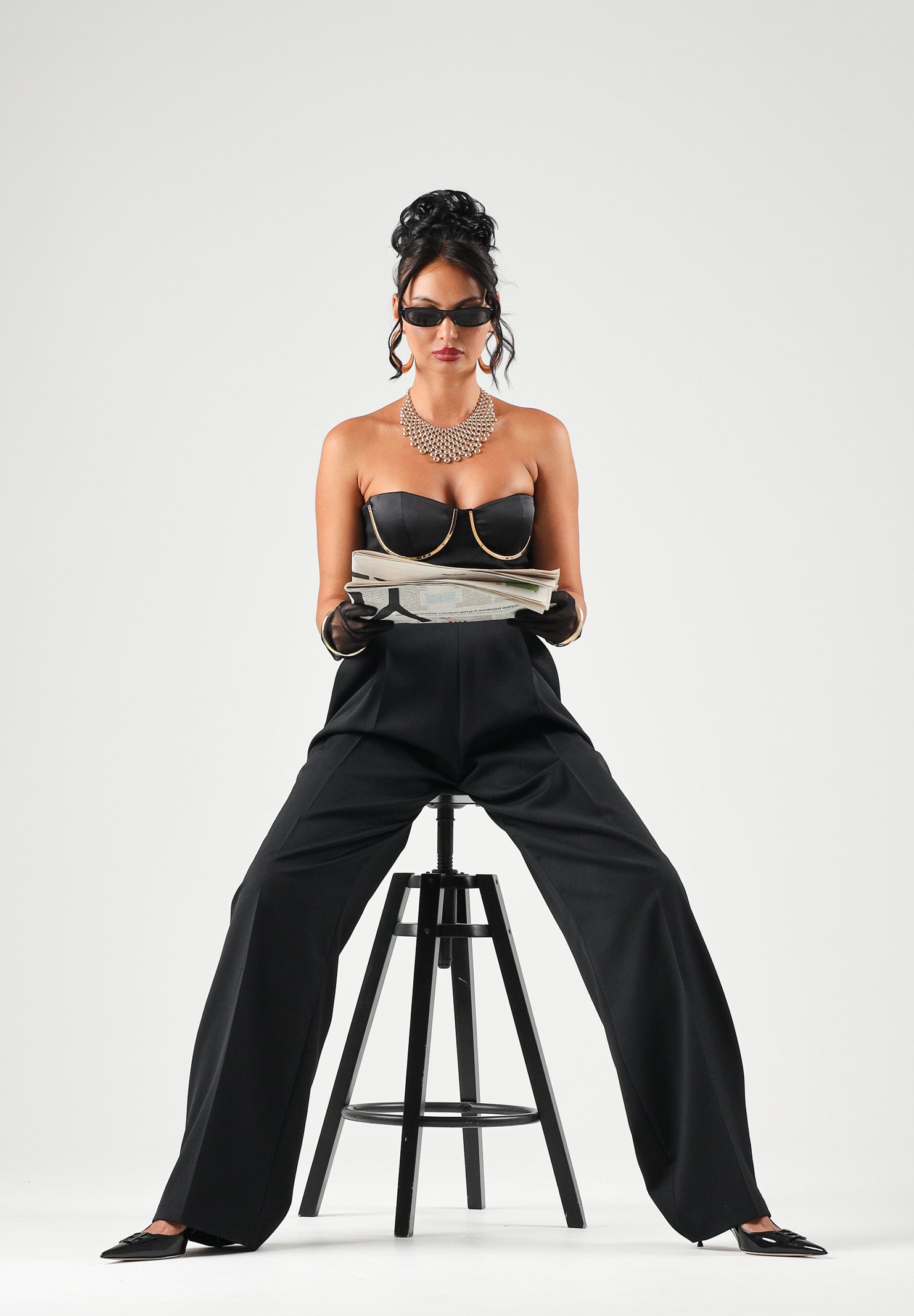 ELISABETTA FRANCHI Tuta in gabardina nera per donna con bustier a spalle scoperte e  coppe gioiello TU07567E2 110 ELISABETTA FRANCHI 