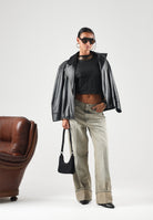 GCDS T-shirt manica corta con maxi logo GCDS meteorite nero antracite per uomo e donna C2MWQC002J080 990B GCDS 