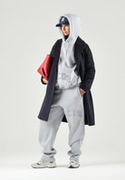 GCDS Pantaloni LOGO SWEATPANTS grigio per uomo e donna con logo ricamato sul fianco e coulisse in vita C2MWQI029F244 932I GCDS 