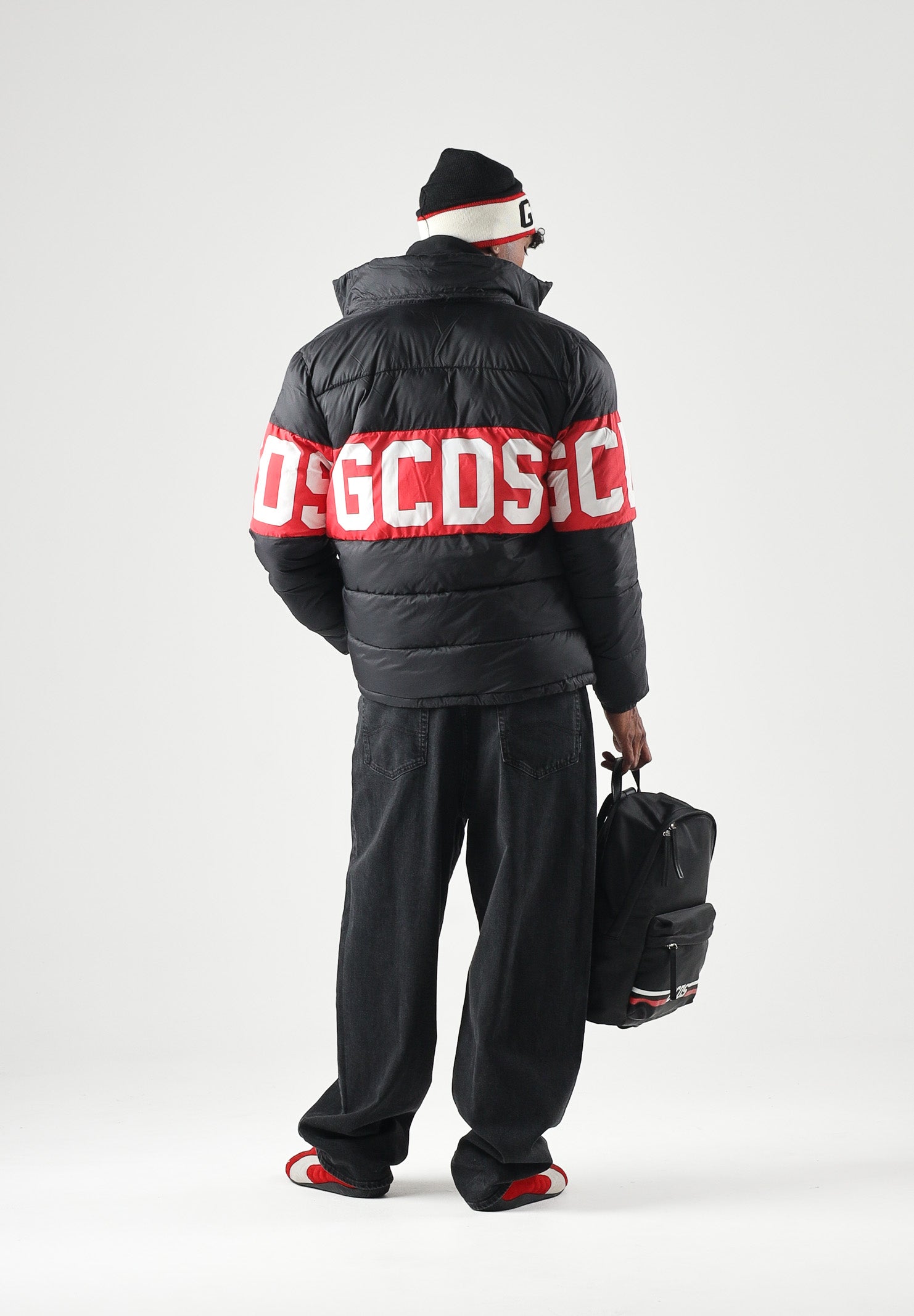 GCDS Piumino DOWN JACKET WITH BAND LOGO nero e rosso per uomo e per donna Z0MLQA110T258 999R GCDS 