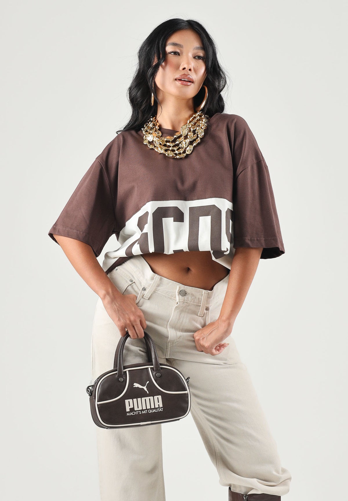 GCDS T-shirt manica corta COLOUR-BLOCK  french roast-bone-marrone per uomo e donna  con maxi banda bicolore e logo centrale Z0MLQC140J101 387U GCDS 