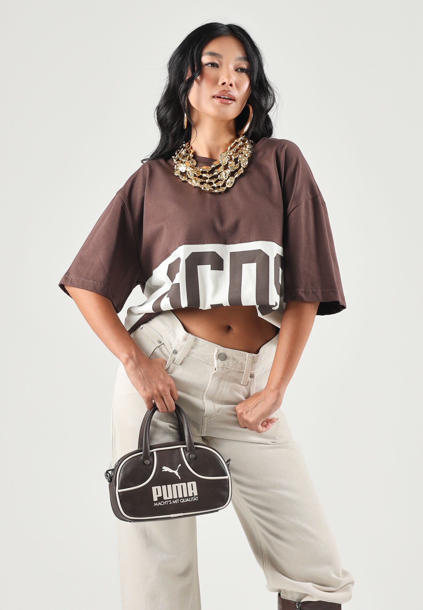 GCDS T-shirt COLOUR-BLOCK  french roast-bone-marrone per uomo e donna  con maxi banda bicolore e logo centrale Z0MLQC140J101 387U GCDS 