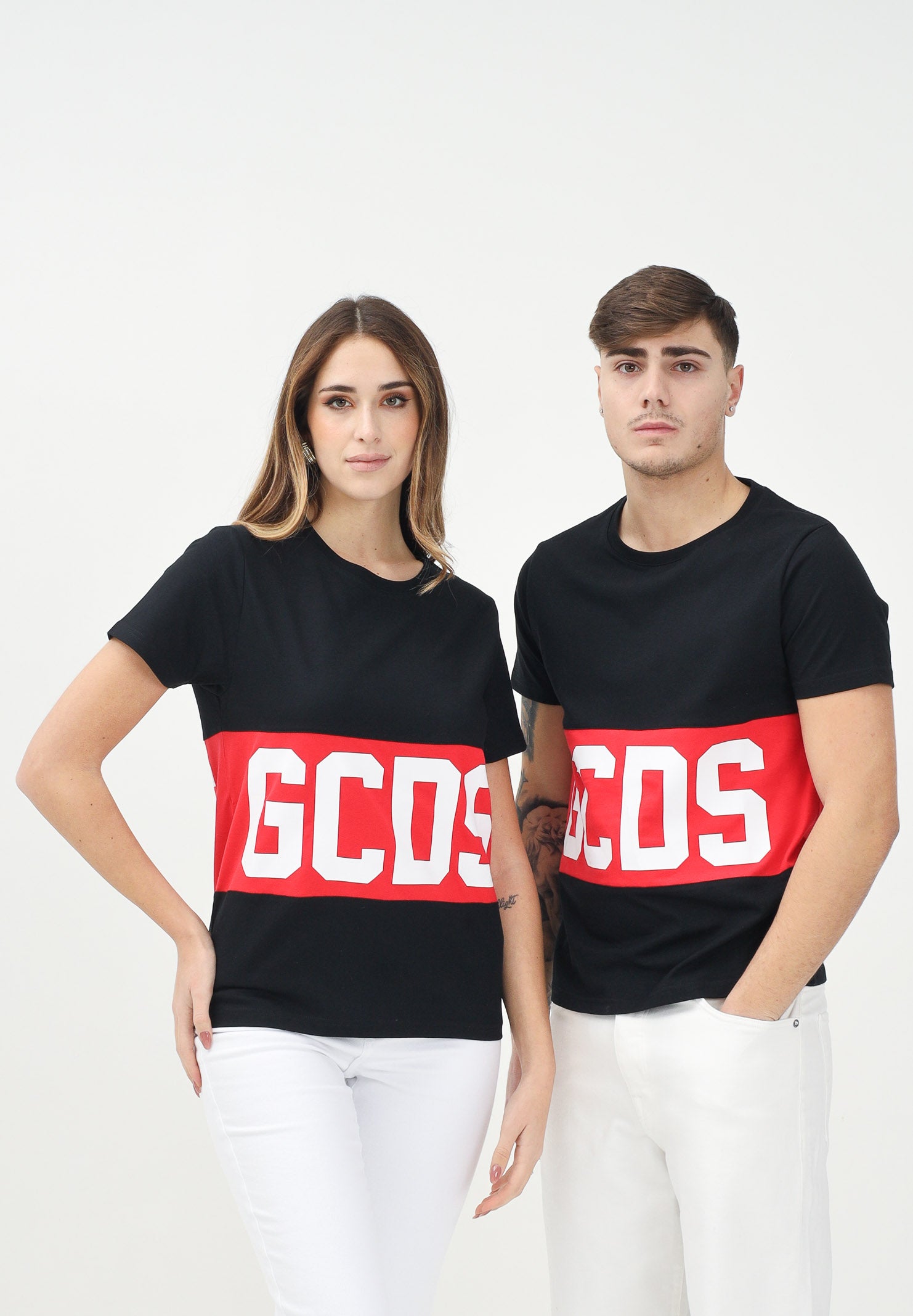 GCDS T-shirt a manica corta nera per uomo e donna con logo Z0MLQC140J101 999R GCDS 