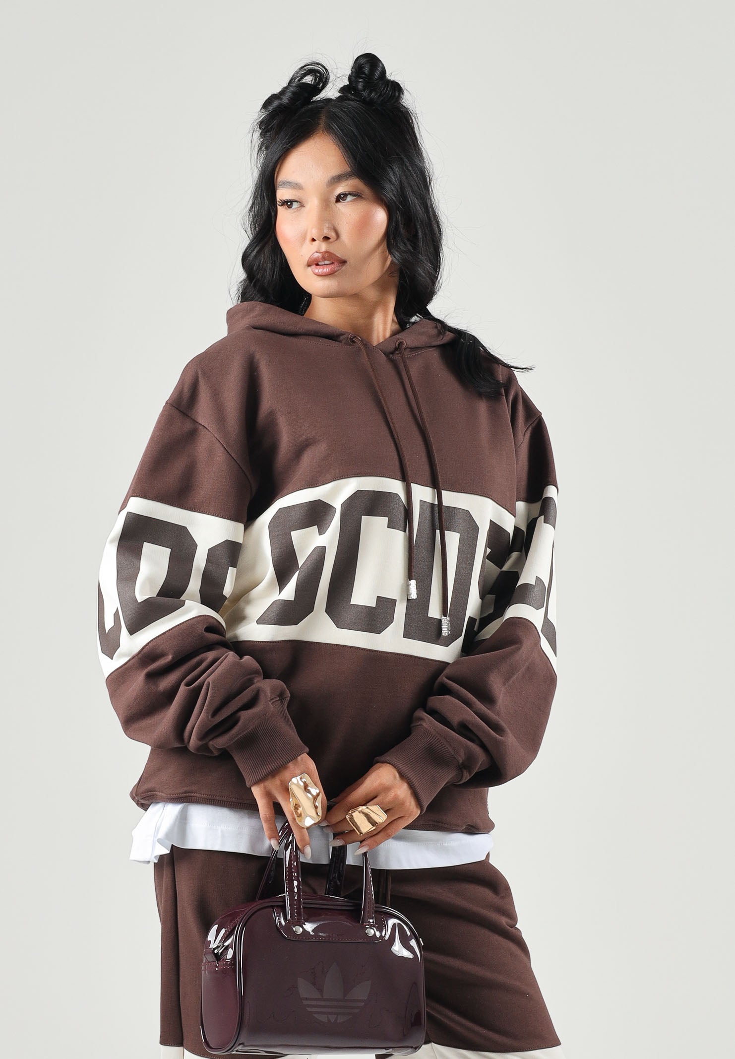 GCDS Felpa con cappuccio COLOUR-BLOCK  french roast marrone per uomo e donna con maxi banda logata Z0MLQE138F004 387U GCDS 