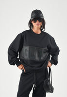 GCDS Felpa girocollo nera da uomo con maxi logo Z0MLQE144F004 999B GCDS 