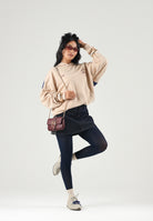 GCDS Felpa con cappuccio HOODIE WITH STRIPES beige per uomo e donna con bande blu sulle spalle. Z0MLQE213F245 379E GCDS 
