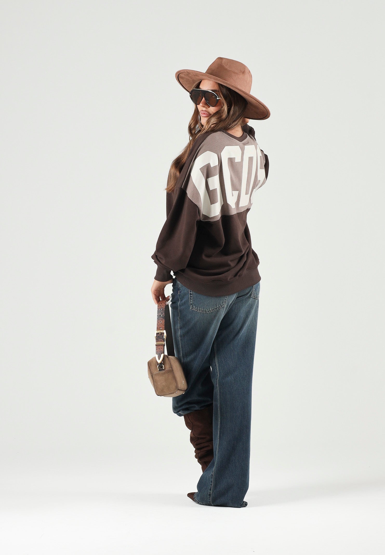 GCDS Felpa girocollo MINI LOGO SWEATSHIRT taupe-marrone per uomo e donna Z0MLQE215F245 393T GCDS 