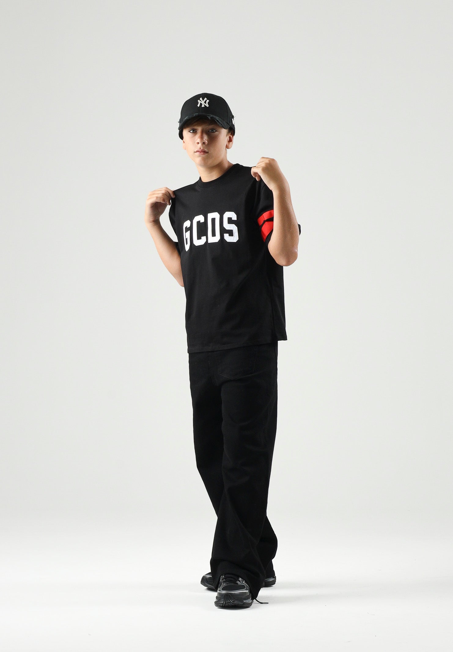 GCDS T-shirt manica corta LOGO  Black-Red per donna, ragazzi e bambini Z0UJQC592J105 999R GCDS 