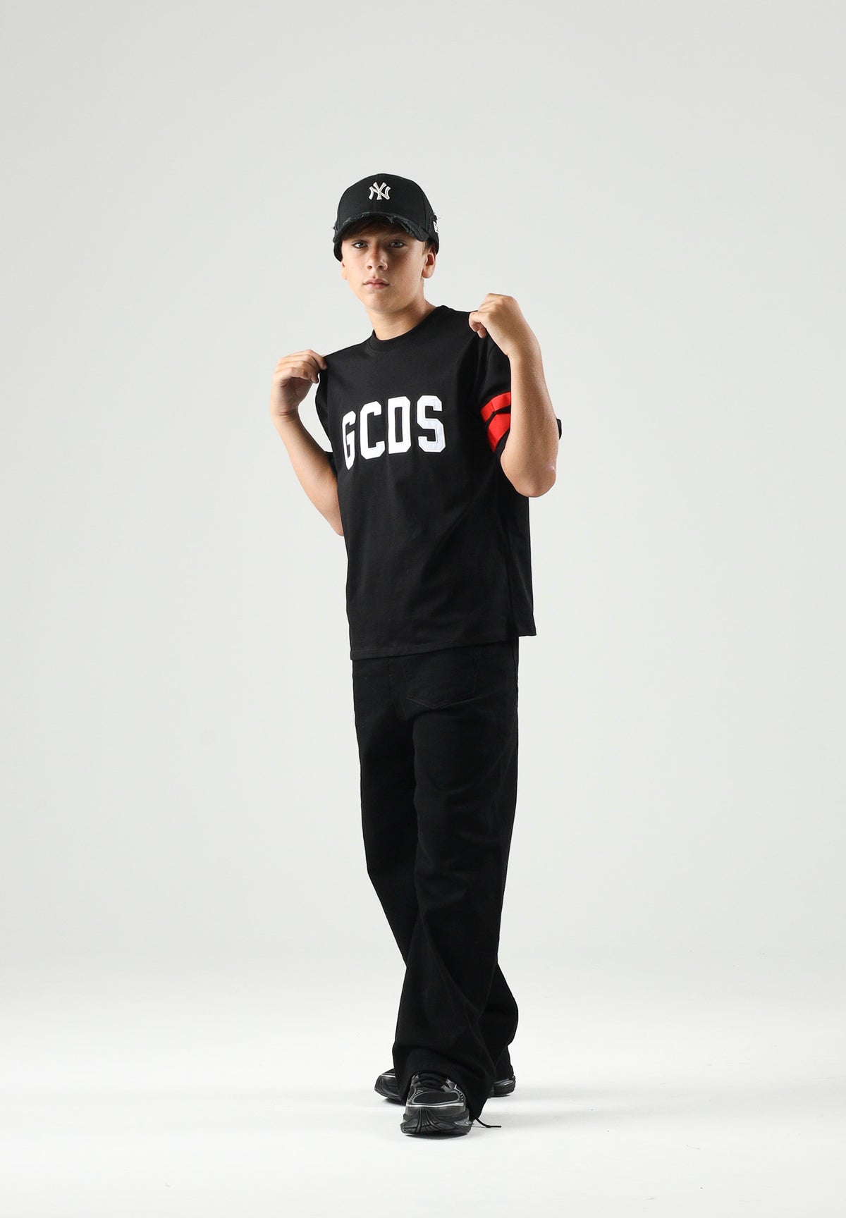 GCDS T-shirt manica corta LOGO  Black-Red per donna, ragazzi e bambini Z0UJQC592J105 999R GCDS 
