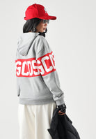 GCDS Felpa con cappuccio neutral gray-red per donna, ragazzi e bambini con banda orizzontale a contrasto rosso-bianca Z0UJQE583F004 953R GCDS 