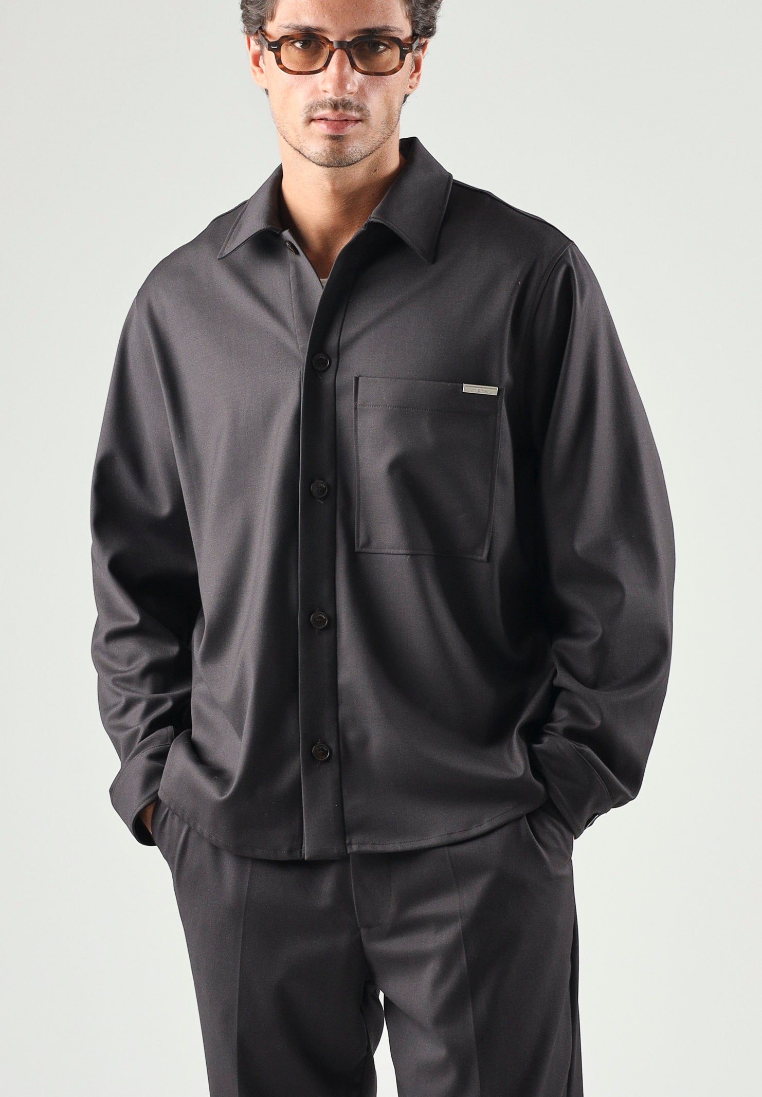 I'M BRIAN Camicia moro-marrone da uomo con taschino laterale CA3827 020 I'M BRIAN 