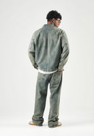 I'M BRIAN Camicia in denim sabbiato blu denim medio da uomo, con colletto classico, chiusura frontale con bottoni, maniche lunghe e tasche applicate sul petto. CA3853 0028 I'M BRIAN 