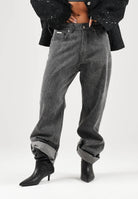 I'M BRIAN Jeans nero per uomo con lavaggio scuro slavato, taglio flared a zampa e dettagli sartoriali FLARE1926 LAV1926 I'M BRIAN 