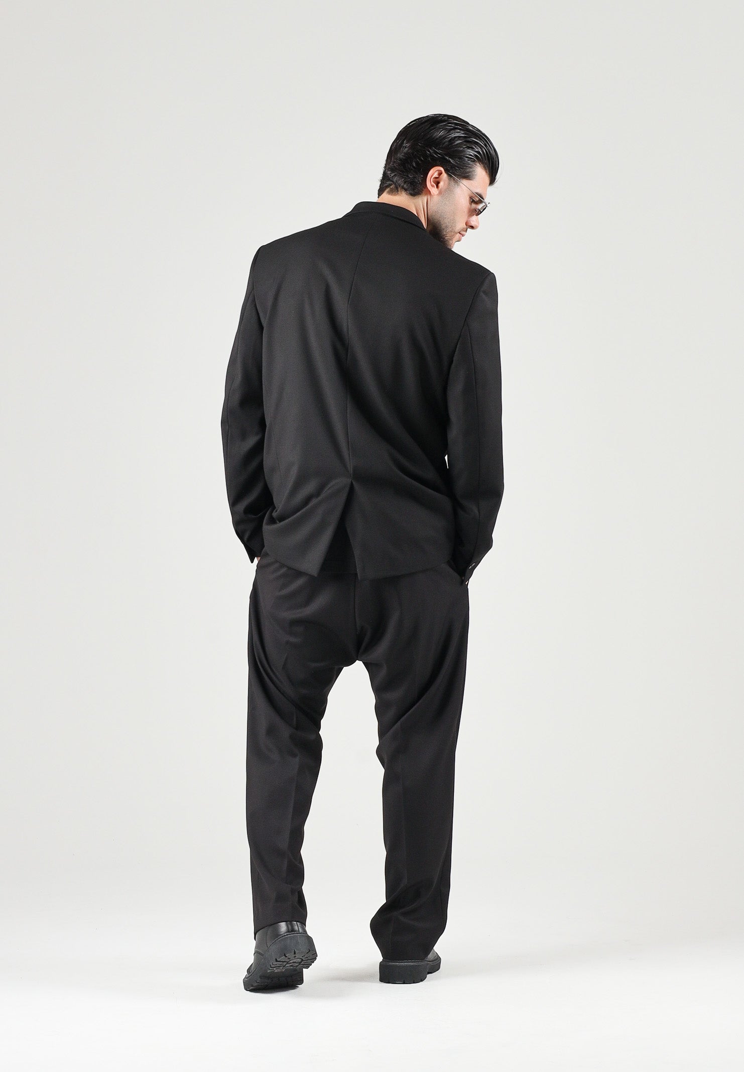 I'M BRIAN Giacca doppiopetto nera per uomo con tasche a pattina. GIA3855 009 I'M BRIAN 