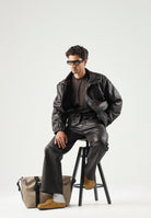 I'M BRIAN Giubbotto in eco-pelle moro/ marrone per uomo con collo alto e linee pulite d'ispirazione urban. GIU3878 020 I'M BRIAN 