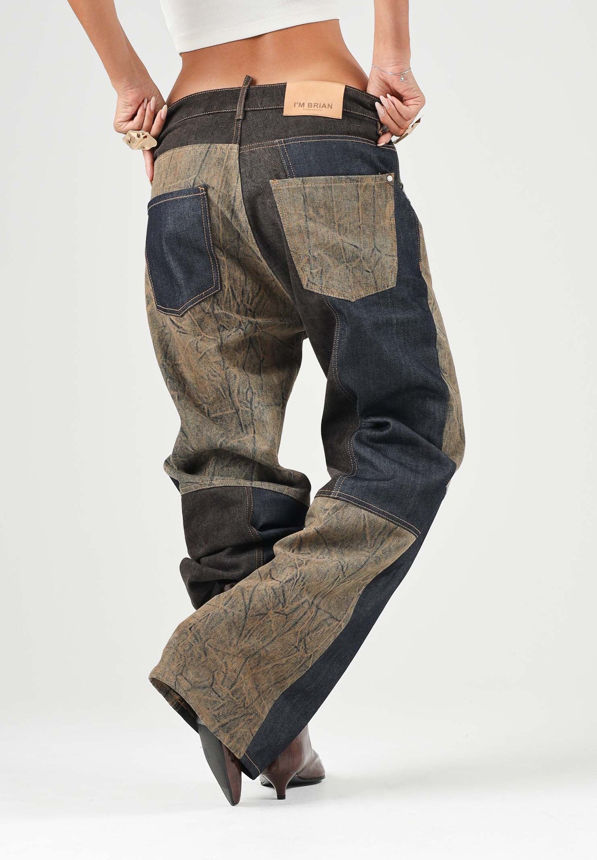 I'M BRIAN Jeans PATCHWORK BAGGY  blu denim per uomo con inserti patchwork in lavaggi differenti. JASON1526 LAV1526 I'M BRIAN 