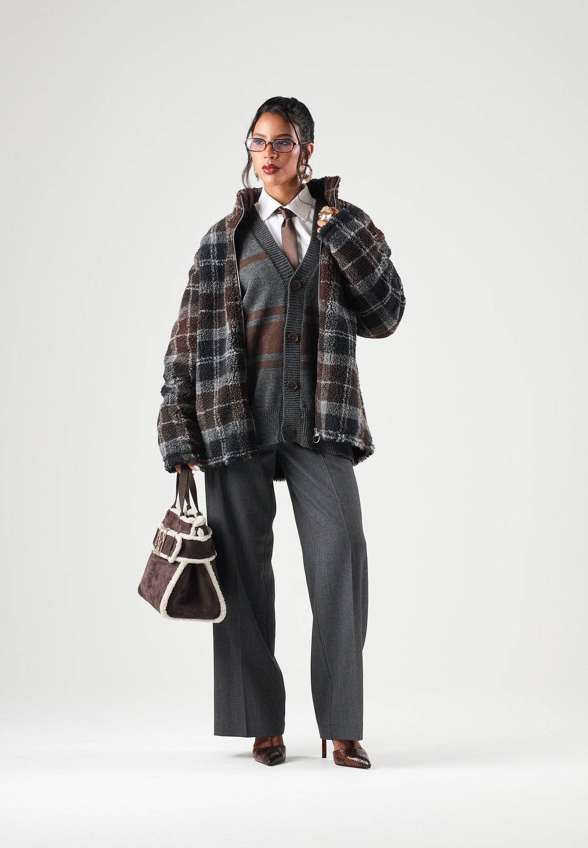 I'M BRIAN Cardigan corto grigio per uomo e donna con scollo a V, chiusura frontale con bottoni e fantasia MA3808 GR I'M BRIAN 
