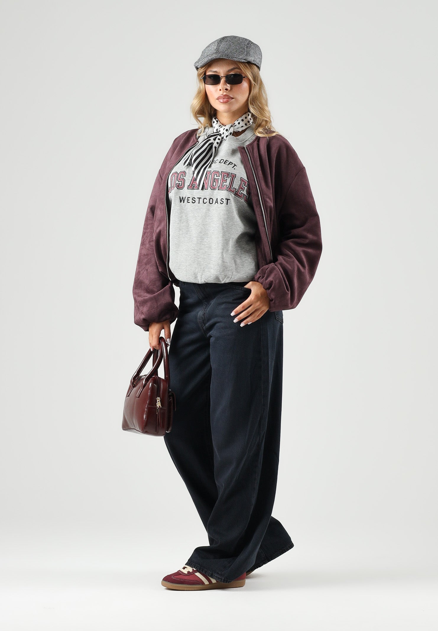 JDY Felpa girocollo COLLEGE grigia da donna con scritta frontale a contrasto e interno felpato 15370526 LI JDY 