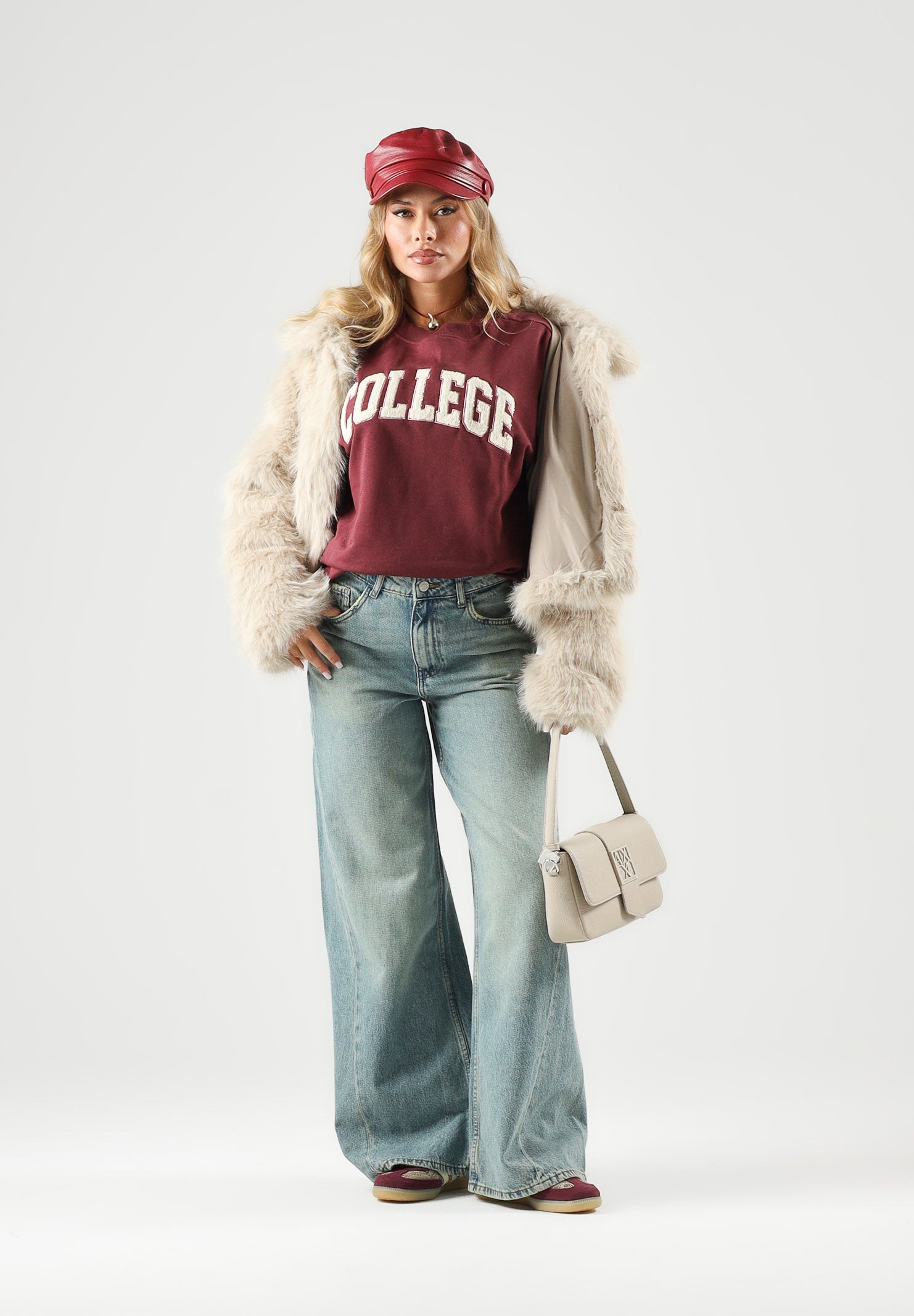JDY Felpa girocollo COLLEGE bordeaux da donna con scritta frontale a contrasto e interno felpato 15370526 WI JDY 