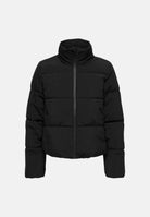 JDY Piumino nero da donna con collo alto imbottito e chiusura con zip integrale 15376707 BL JDY 