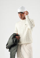 LACOSTE Maglia girocollo CABLE KNIT JUMPER vaniglia per uomo e donna con lavorazione a trecce AH2924 XFJ LACOSTE 