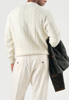 LACOSTE Maglia girocollo CABLE KNIT JUMPER vaniglia per uomo e donna con lavorazione a trecce AH2924 XFJ LACOSTE 