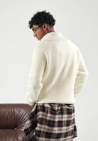 LACOSTE Polo manica lunga  ZIP COLLAR SWEATER panna per uomo e donna  con lavorazione a trecce AH8598 XFJ LACOSTE 