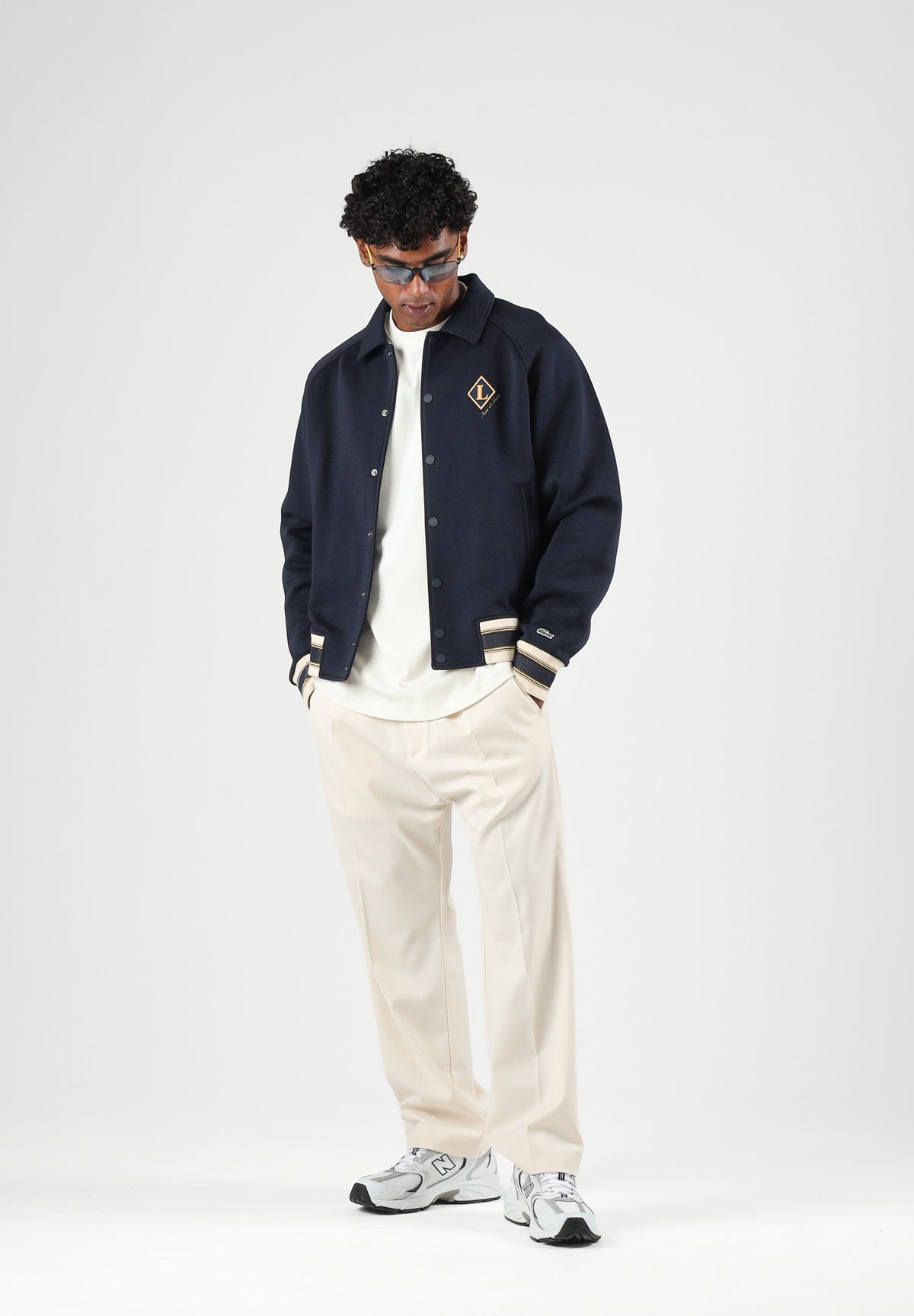 LACOSTE Bomber WOOL BLEND  blu da uomo con colletto camicia, bottoni automatici e dettagli a righe BH8614 MXQ LACOSTE 