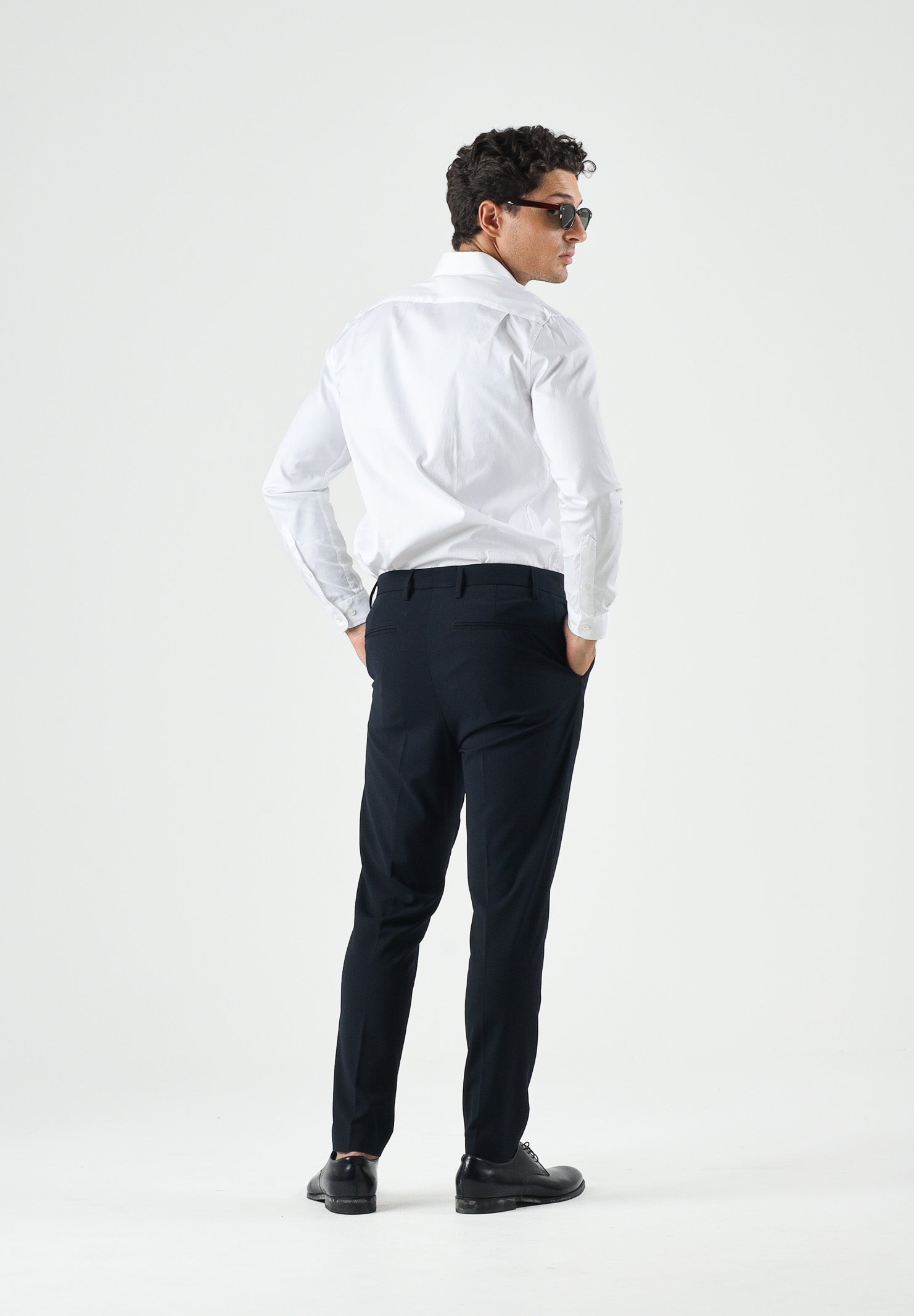 LACOSTE Camicia a manica lunga bianca da uomo  con patch logo CH2933 001. LACOSTE 