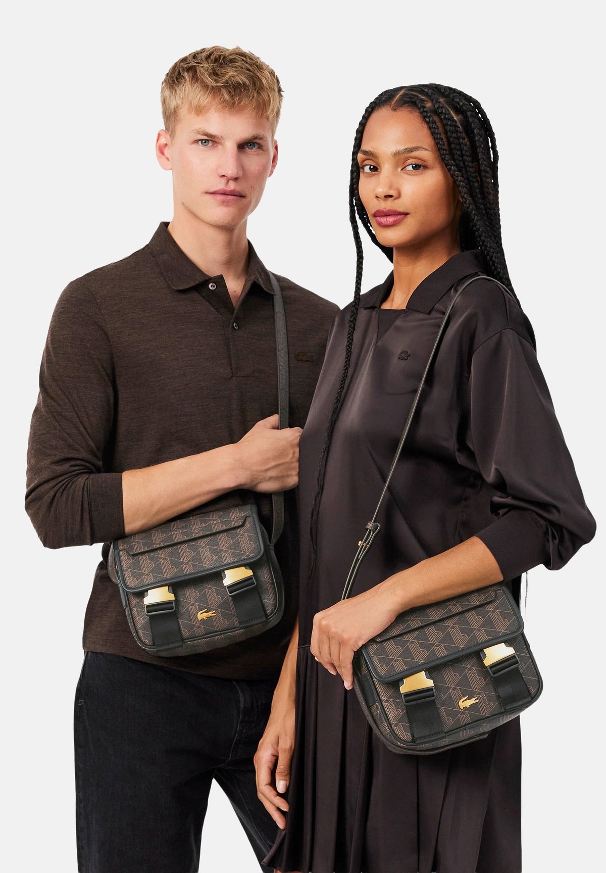 LACOSTE Borsa a tracolla THE BLEND  marrone per uomo e donna con stampa monogram, fibbie a scatto NU5423 T93 LACOSTE 