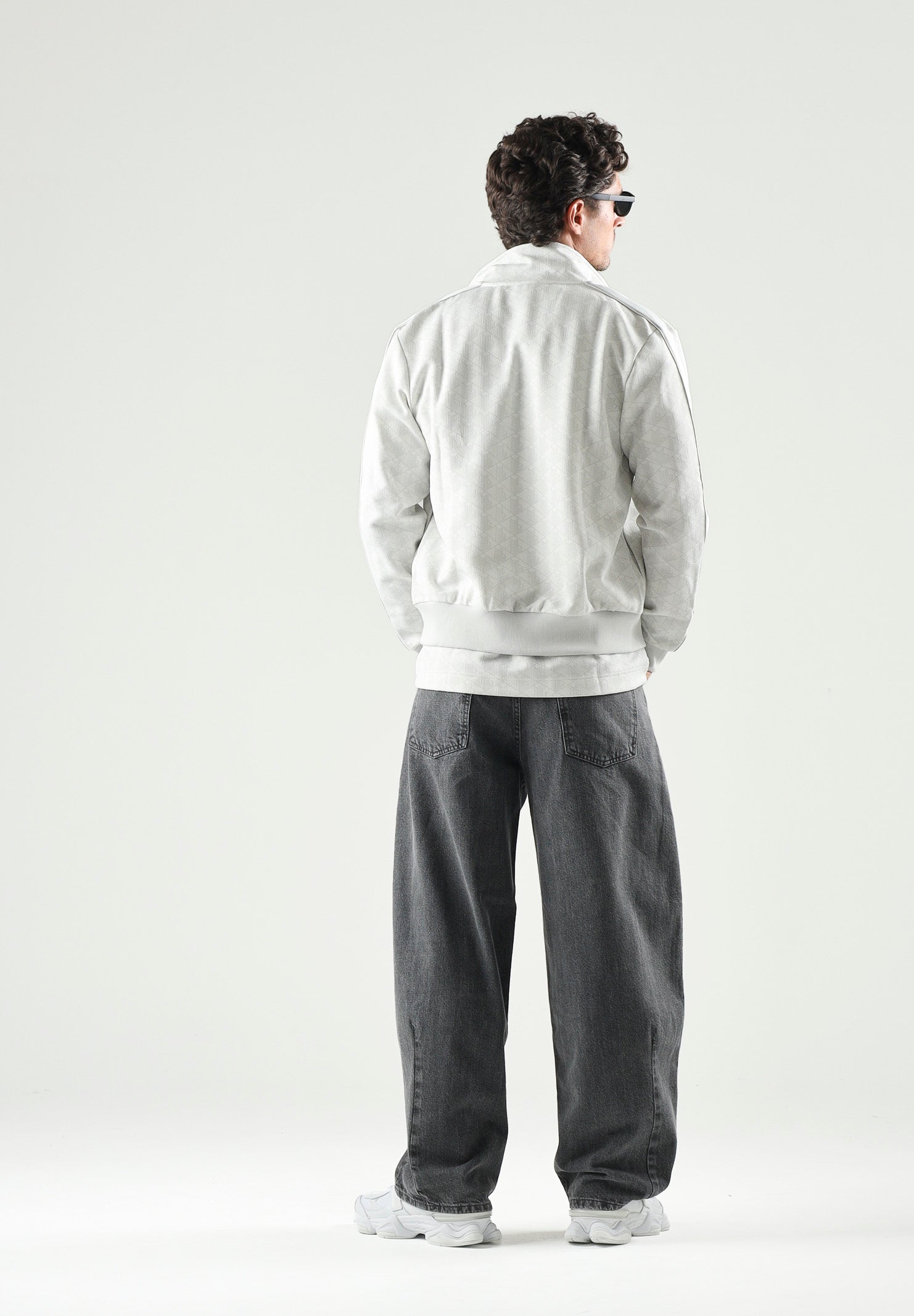 LACOSTE Felpa con zip ghiaccio-bianco da uomo con motivo monogramma jacquard. SH1368 4IW LACOSTE 