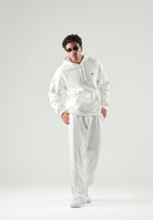 LACOSTE Felpa con cappuccio bianco crema per uomo e donna con cappuccio regolabile e coccodrillo ricamato sul petto.<BR/> SH8863 70V LACOSTE 