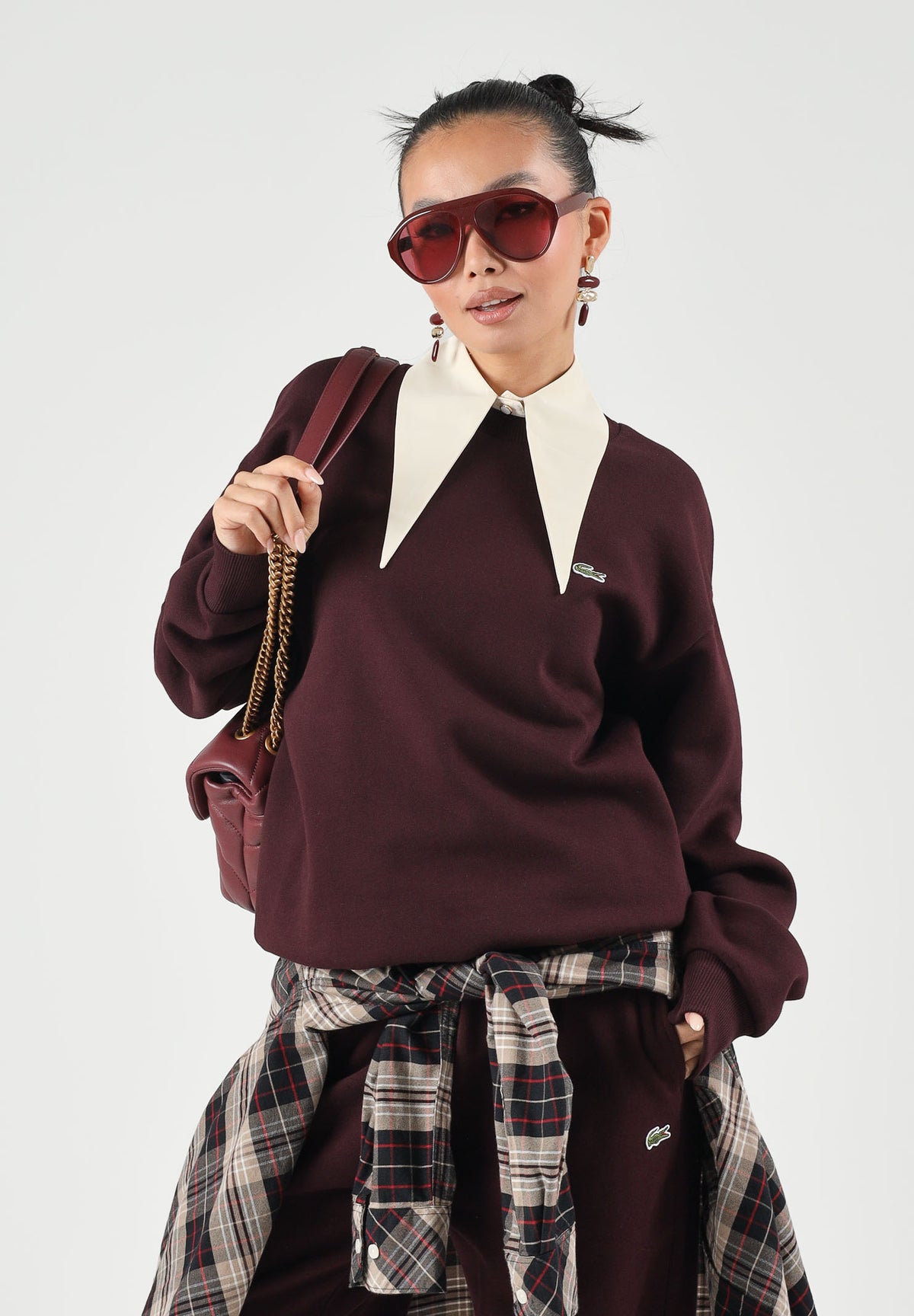 LACOSTE Felpa girocollo CREWNECK SWEATSHIRT bordeaux per uomo e per donna con mini logo ricamato SH8868 3KE LACOSTE 