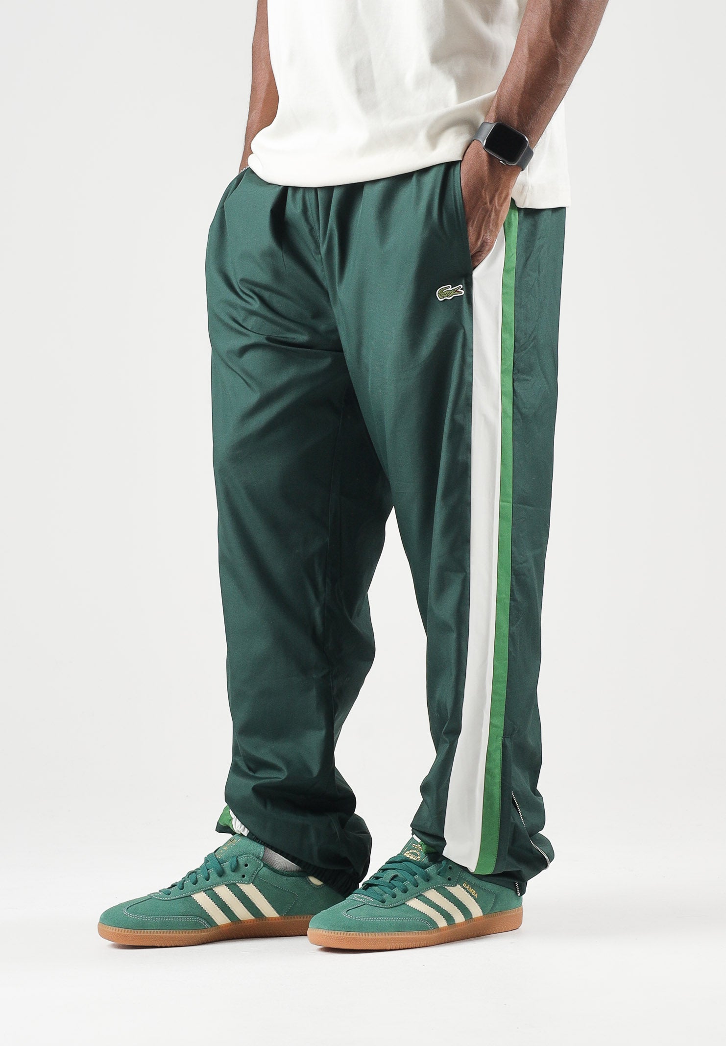 LACOSTE Pantaloni ELASTICATED CUFF verde per uomo con polsini elasticizzati alle caviglie. XH8706 TE2 LACOSTE 