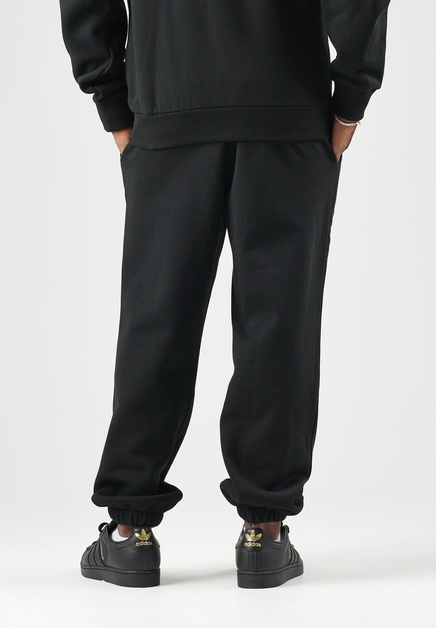 LACOSTE Pantaloni in felpa neri per uomo e donna con logo coccodrillo ricamato XH9207 031 LACOSTE 
