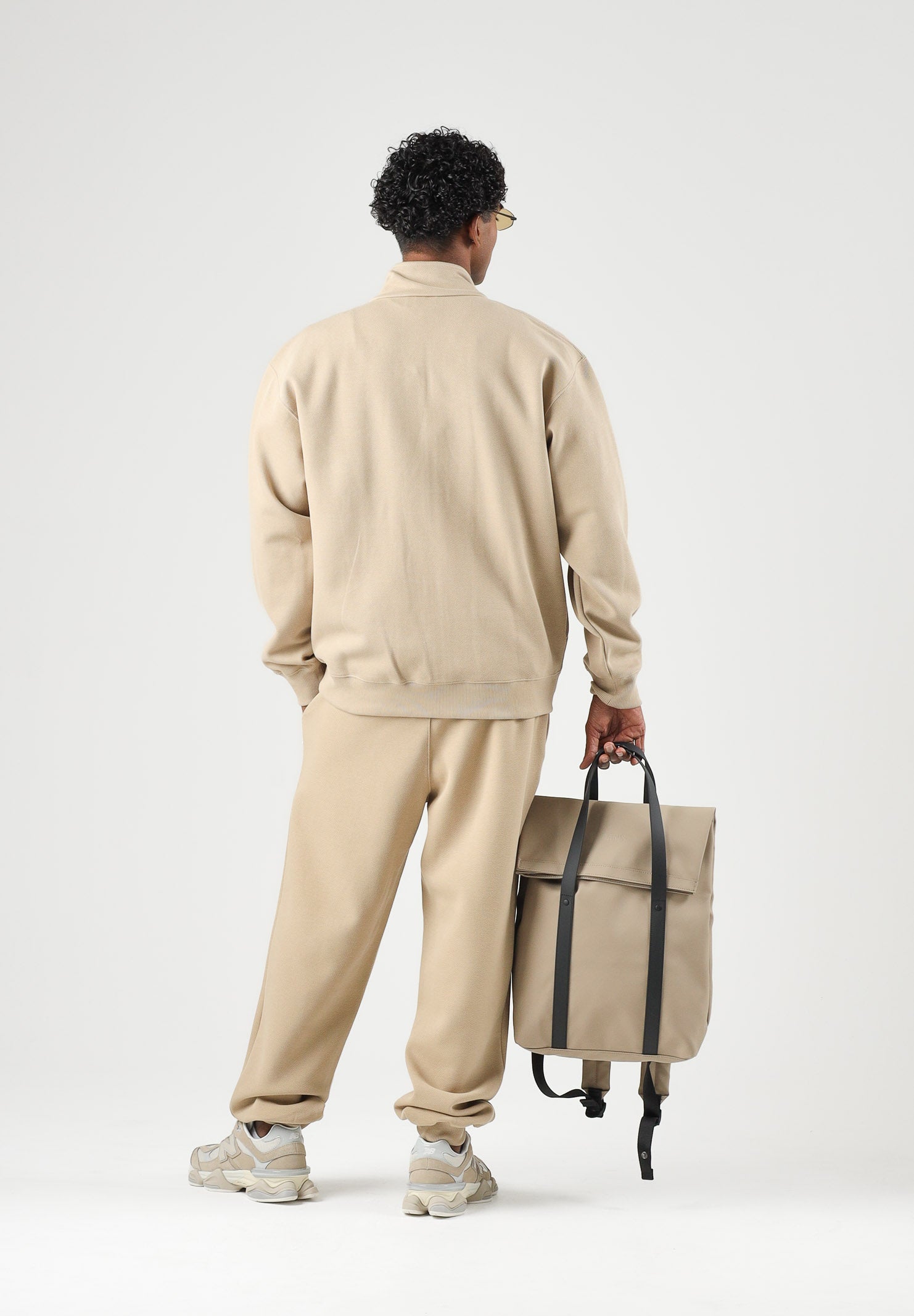 LACOSTE Pantaloni FLEECE SWEATPANTS beige per uomo con coulisse e polsini elasticizzati alle caviglie. XH9455 02S LACOSTE 