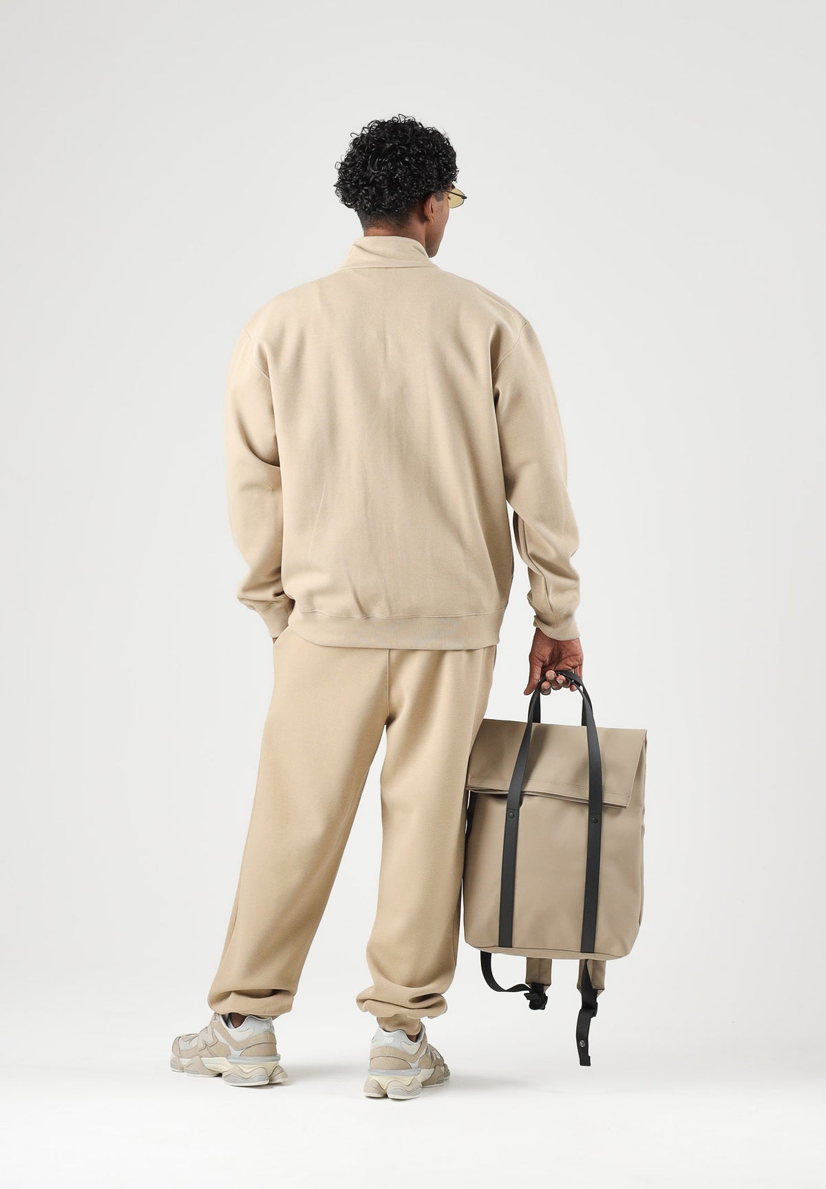 LACOSTE Pantaloni FLEECE SWEATPANTS beige per uomo con coulisse e polsini elasticizzati alle caviglie. XH9455 02S LACOSTE 