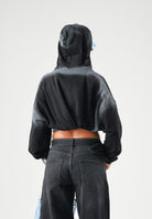 LES ARTISTS Felpa con cappuccio Hoodie Crop Top  nero per uomo e donna  con  stampa grafica urban style. 27SSLAHD5041 121 LES ARTISTS 