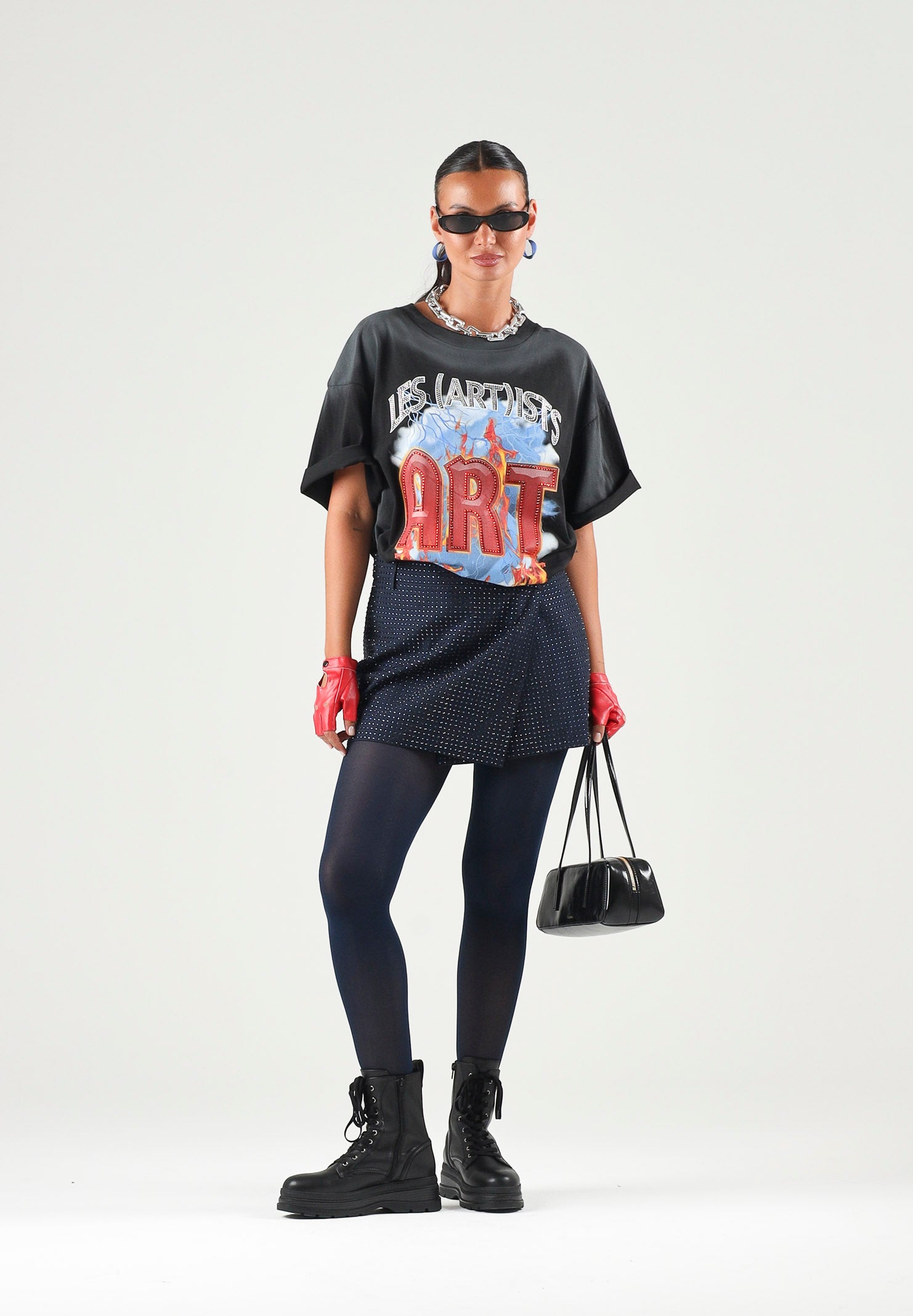 LES ARTISTS T-shirt  ART nera per uomo e donna con maxi stampa grafica frontale multicolore ed effetto vintage 27SSLATS1138 121 LES ARTISTS 