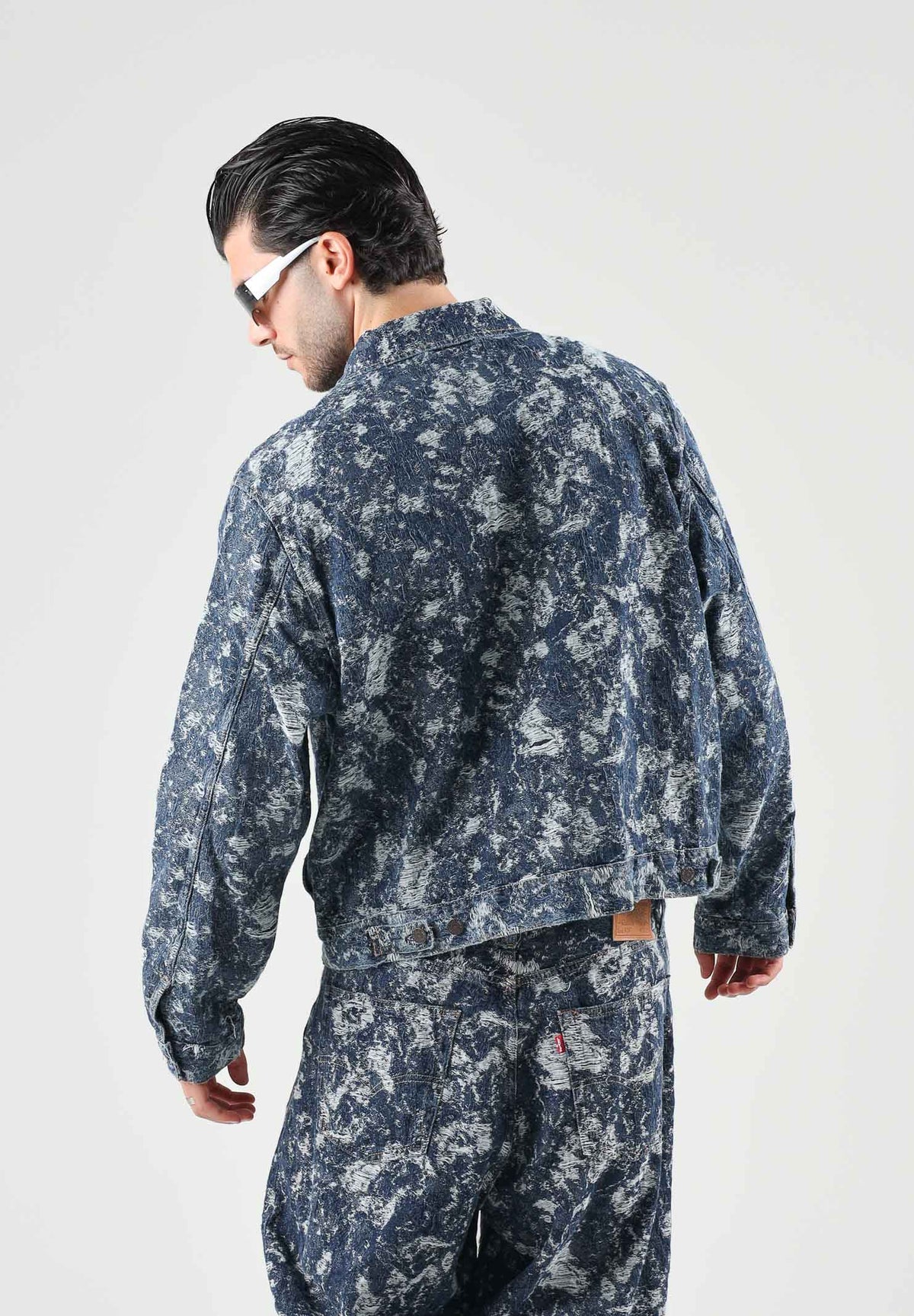 LEVI'S® Giubbotto di jeans med Indigo-blu chiaro da uomo con tasche sul petto e chiusura frontale 0010P-0020 . LEVI'S® 