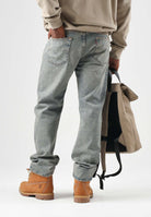 LEVI'S® Jeans 501 med indigo per uomo e donna con iconica patta a bottoni e lavaggio medio. 00501-3802 . LEVI'S® 