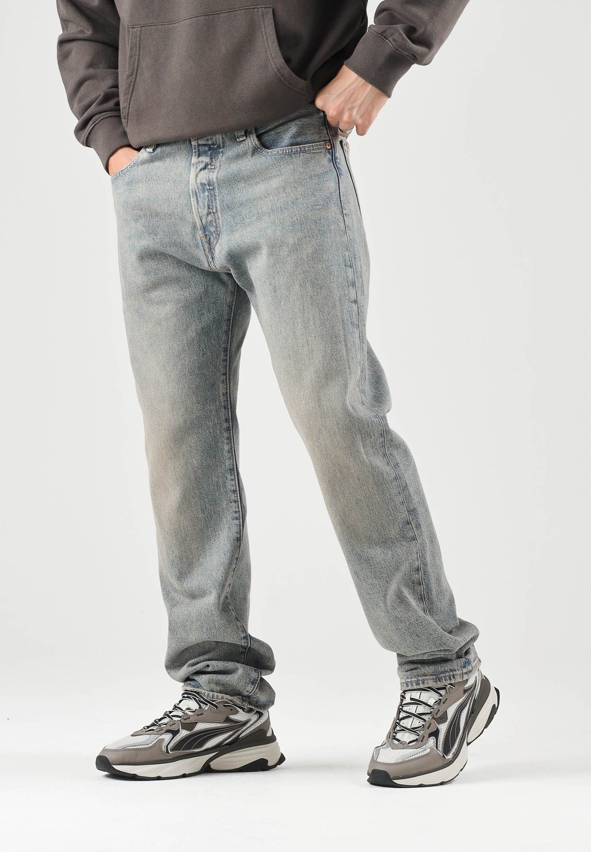 LEVI'S® Jeans 501 med indigo da uomo con iconica patta a bottoni e lavaggio medio. 00501-3802 . LEVI'S® 
